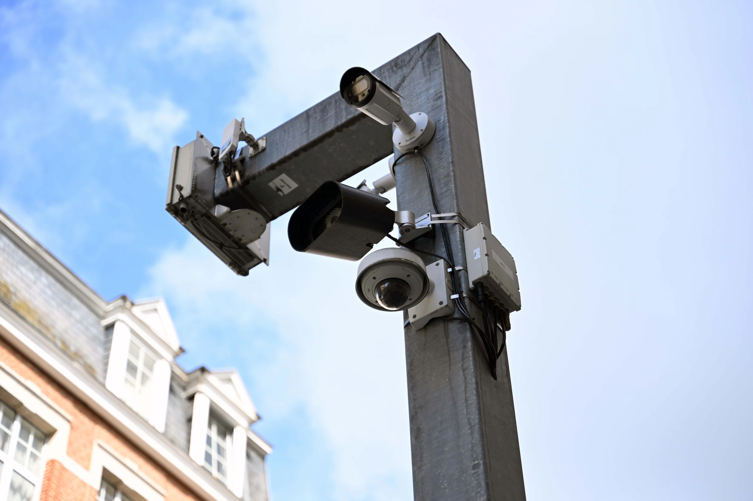 Richtlijn en waarschuwing ANPR-camera's en trajectcontroles voor steden en gemeenten (Vlaamse Toezichtcommissie, 2023–2024)